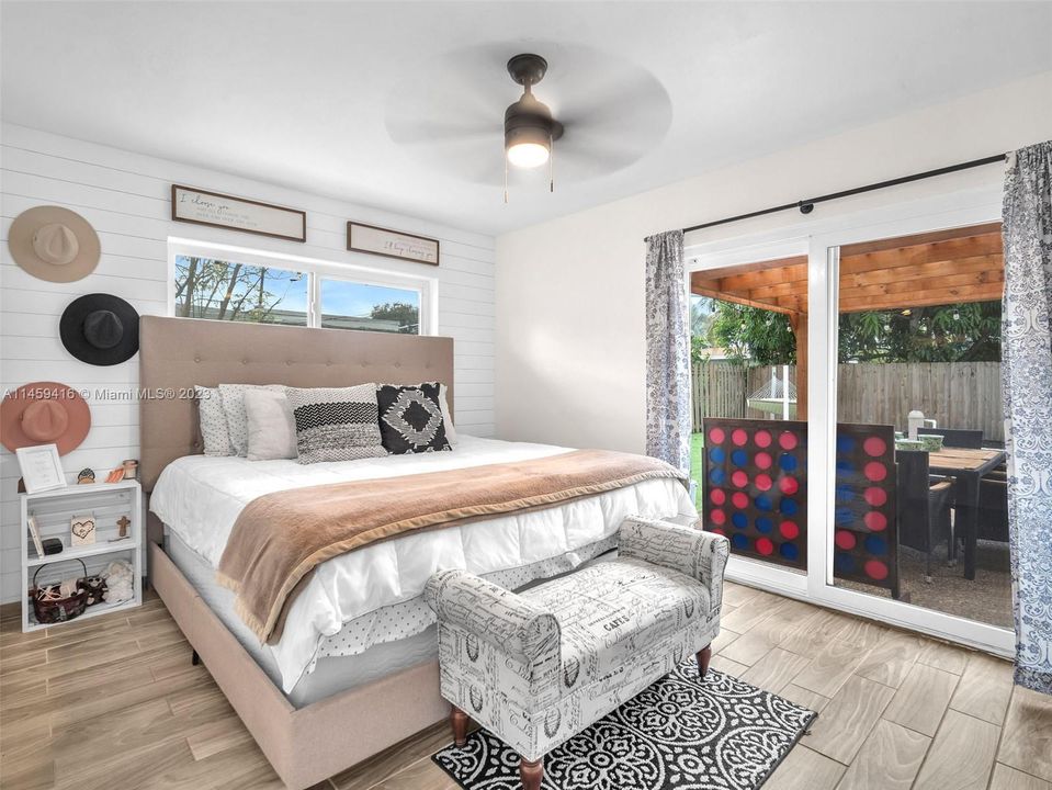 Recently Sold: $495,000 (3 beds, 2 baths, 1593 Square Feet)