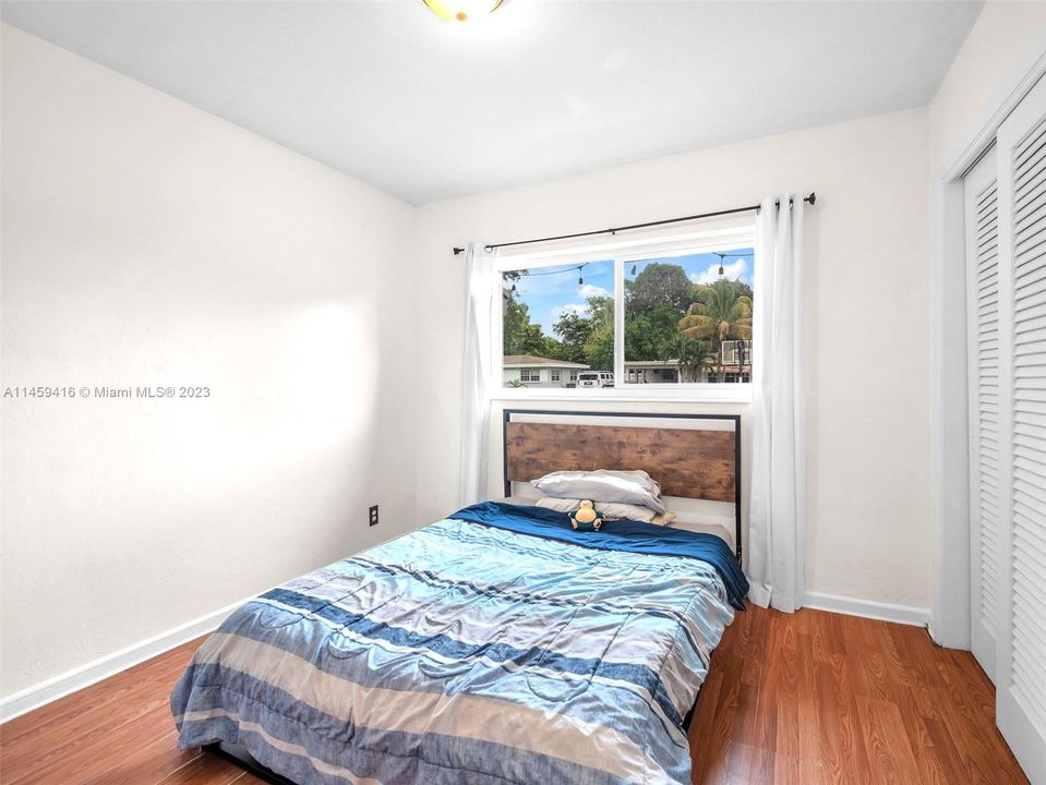 Recently Sold: $495,000 (3 beds, 2 baths, 1593 Square Feet)