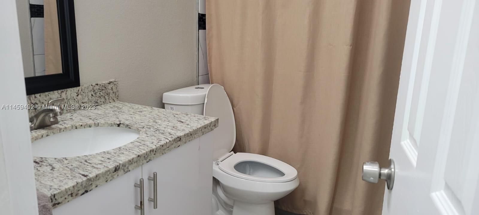 Recently Sold: $499,000 (3 beds, 1 baths, 1104 Square Feet)