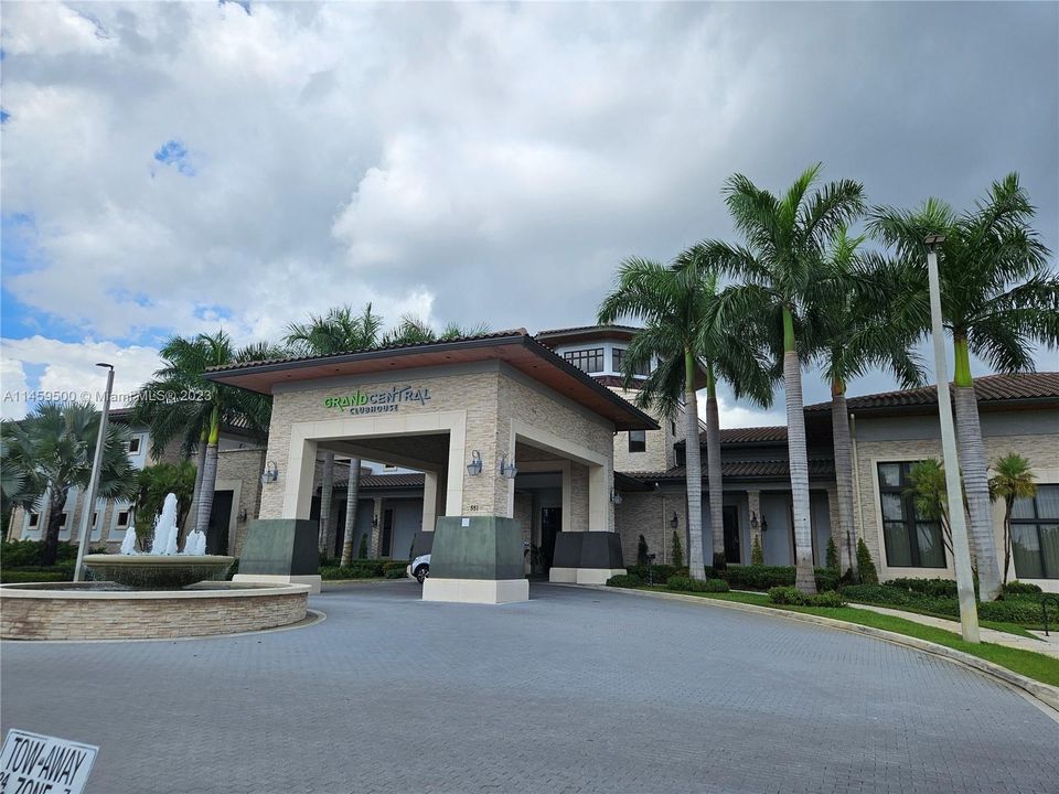 Recently Rented: $2,850 (2 beds, 2 baths, 1072 Square Feet)