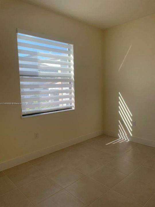 Recently Rented: $2,850 (2 beds, 2 baths, 1072 Square Feet)