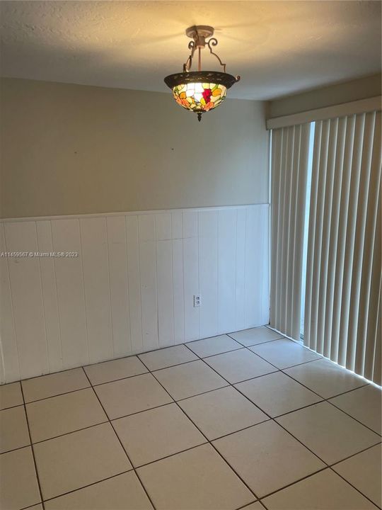 Recently Rented: $2,600 (3 beds, 2 baths, 1276 Square Feet)