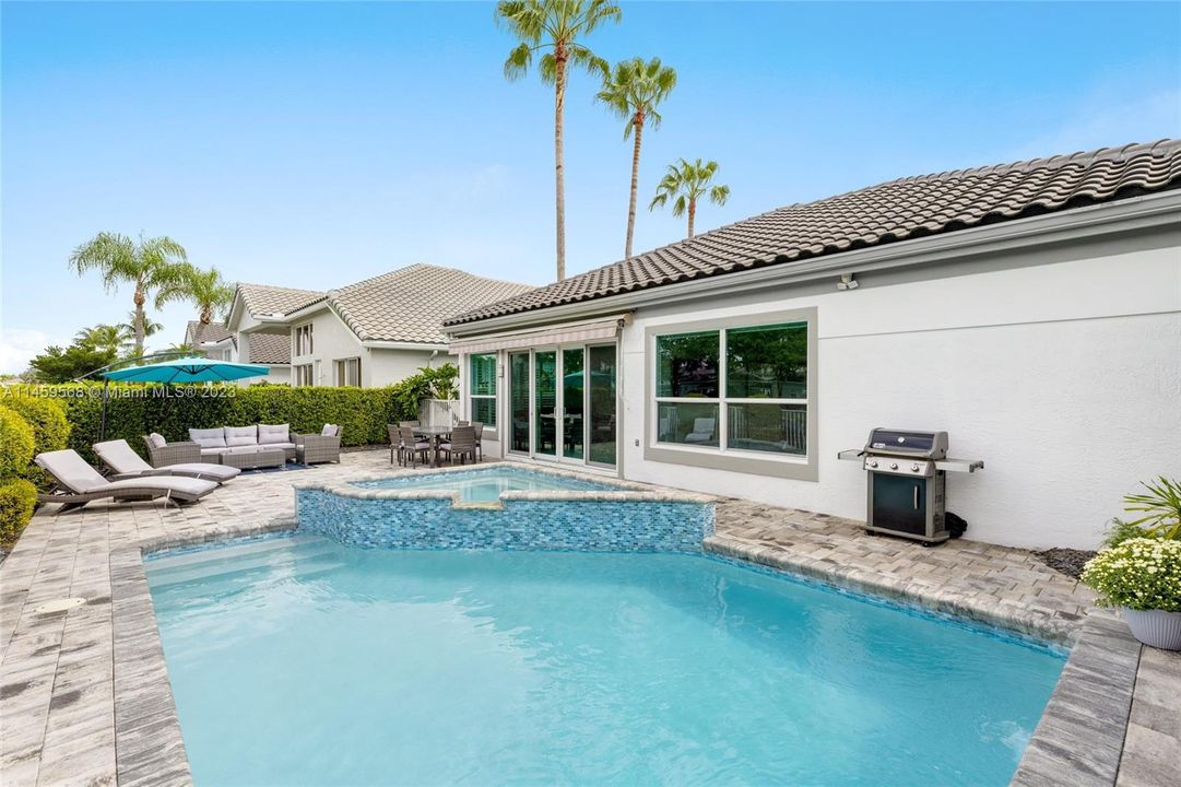 Recently Sold: $1,500,000 (4 beds, 3 baths, 2497 Square Feet)