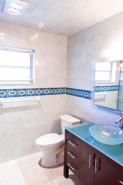 Recently Rented: $5,875 (4 beds, 3 baths, 2327 Square Feet)