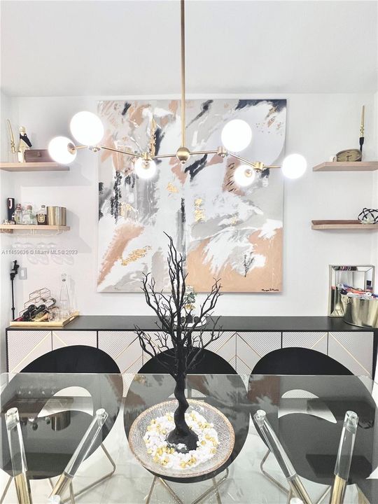 Recently Sold: $980,000 (4 beds, 3 baths, 2511 Square Feet)