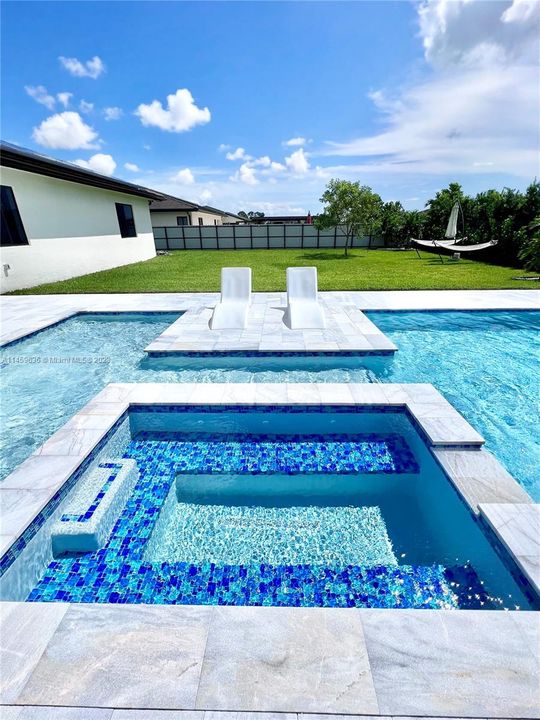 Recently Sold: $980,000 (4 beds, 3 baths, 2511 Square Feet)