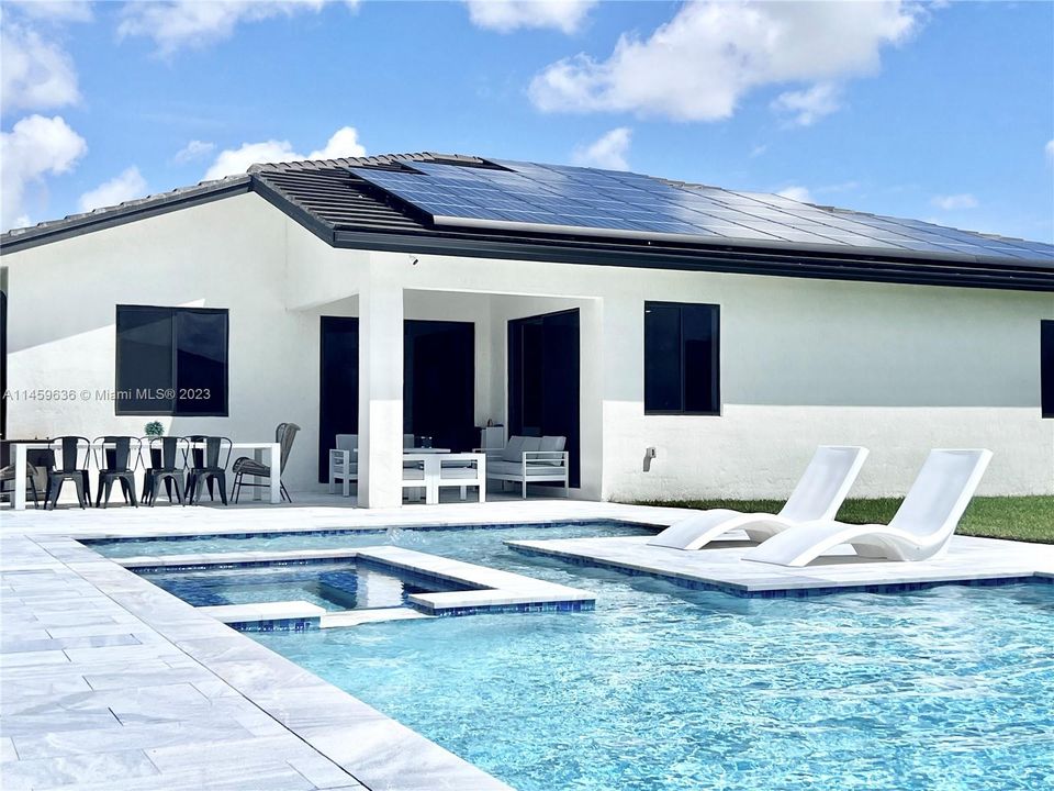 Recently Sold: $980,000 (4 beds, 3 baths, 2511 Square Feet)