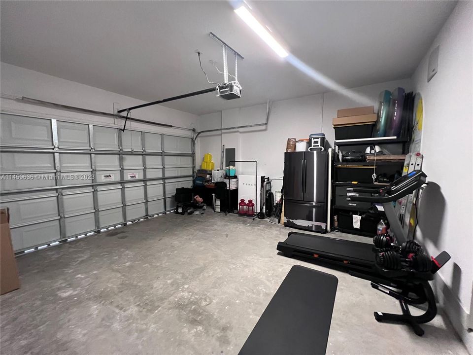 Recently Sold: $980,000 (4 beds, 3 baths, 2511 Square Feet)