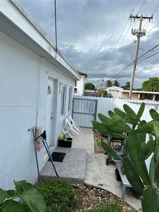 Recently Sold: $699,000 (4 beds, 3 baths, 1708 Square Feet)