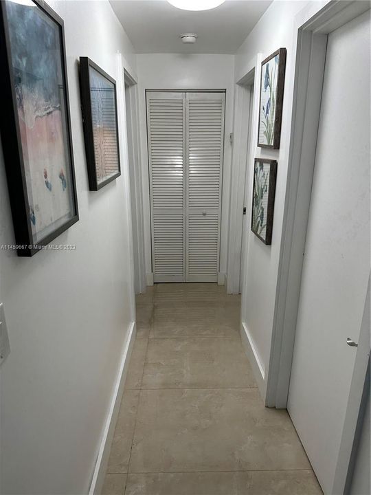 Recently Sold: $699,000 (4 beds, 3 baths, 1708 Square Feet)