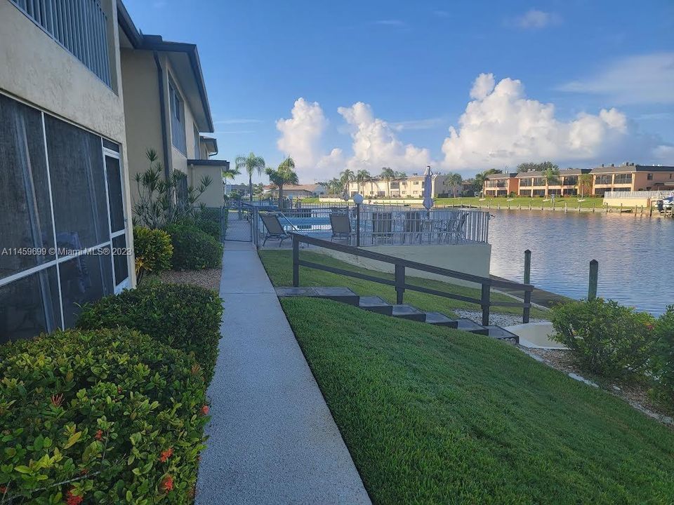 Recently Sold: $325,000 (2 beds, 2 baths, 0 Square Feet)