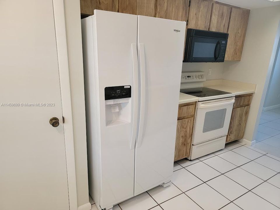 Recently Sold: $325,000 (2 beds, 2 baths, 0 Square Feet)