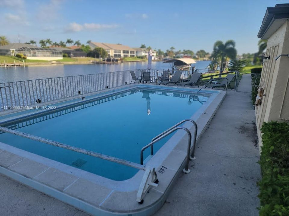 Recently Sold: $325,000 (2 beds, 2 baths, 0 Square Feet)