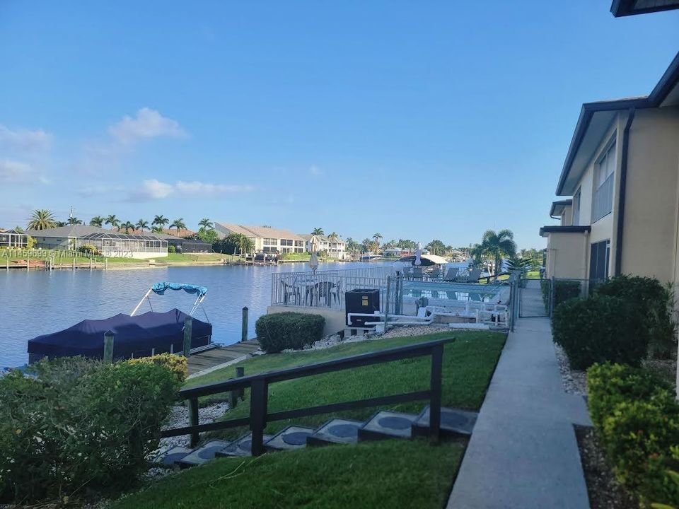 Recently Sold: $325,000 (2 beds, 2 baths, 0 Square Feet)