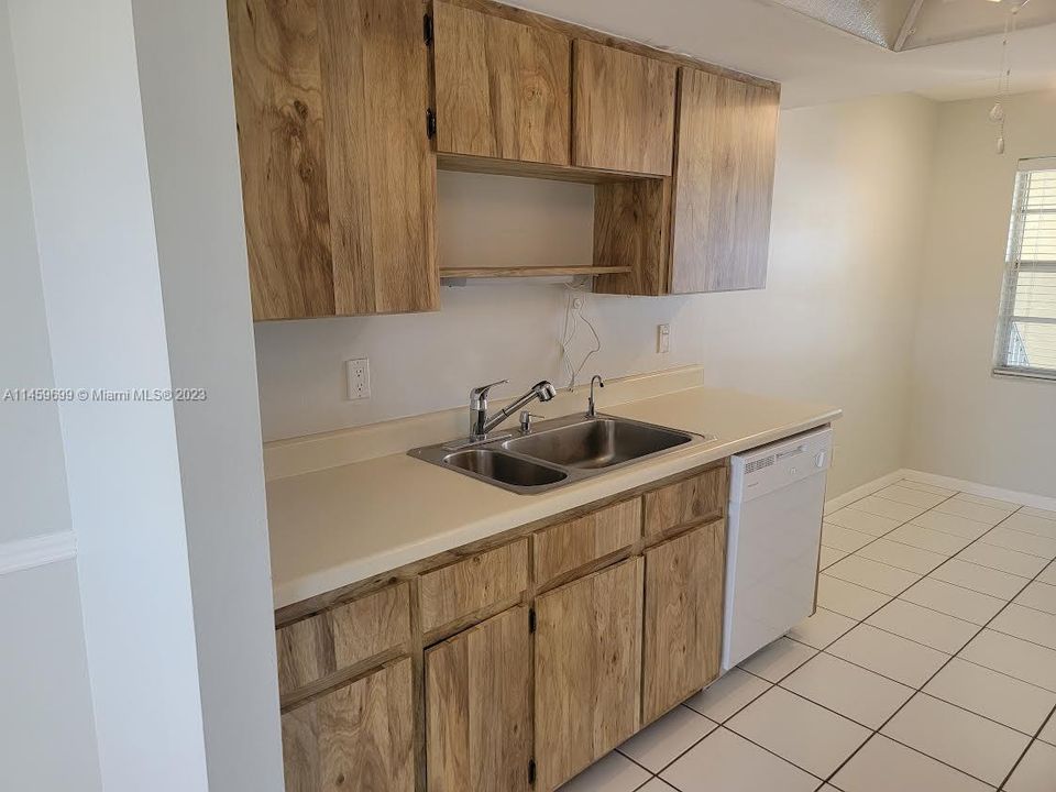 Recently Sold: $325,000 (2 beds, 2 baths, 0 Square Feet)