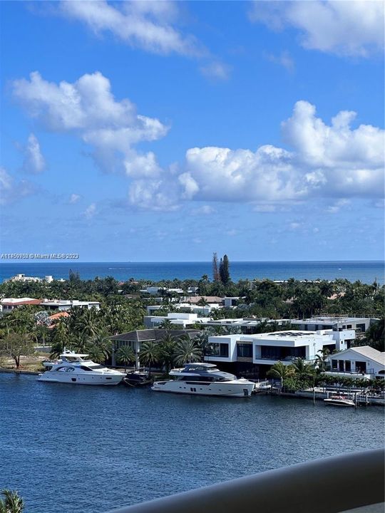 Recently Sold: $550,000 (2 beds, 2 baths, 1622 Square Feet)