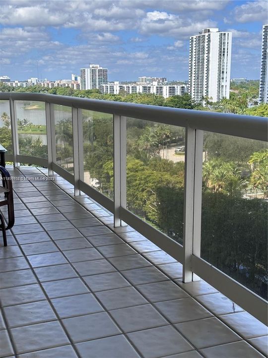 Recently Sold: $550,000 (2 beds, 2 baths, 1622 Square Feet)