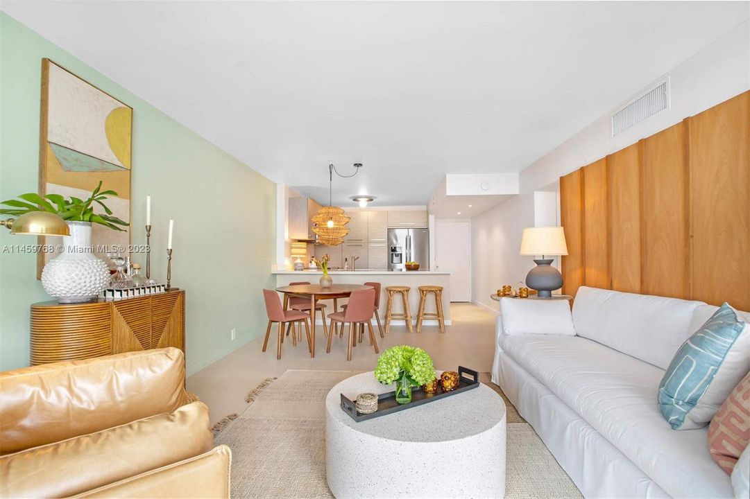 Недавно продано: $545,000 (1 спален, 1 ванн, 680 Квадратных фут)