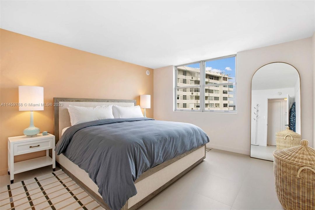 Недавно продано: $545,000 (1 спален, 1 ванн, 680 Квадратных фут)