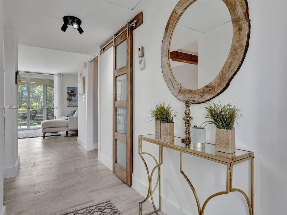 最近售出: $360,000 (2 贝兹, 2 浴室, 1254 平方英尺)