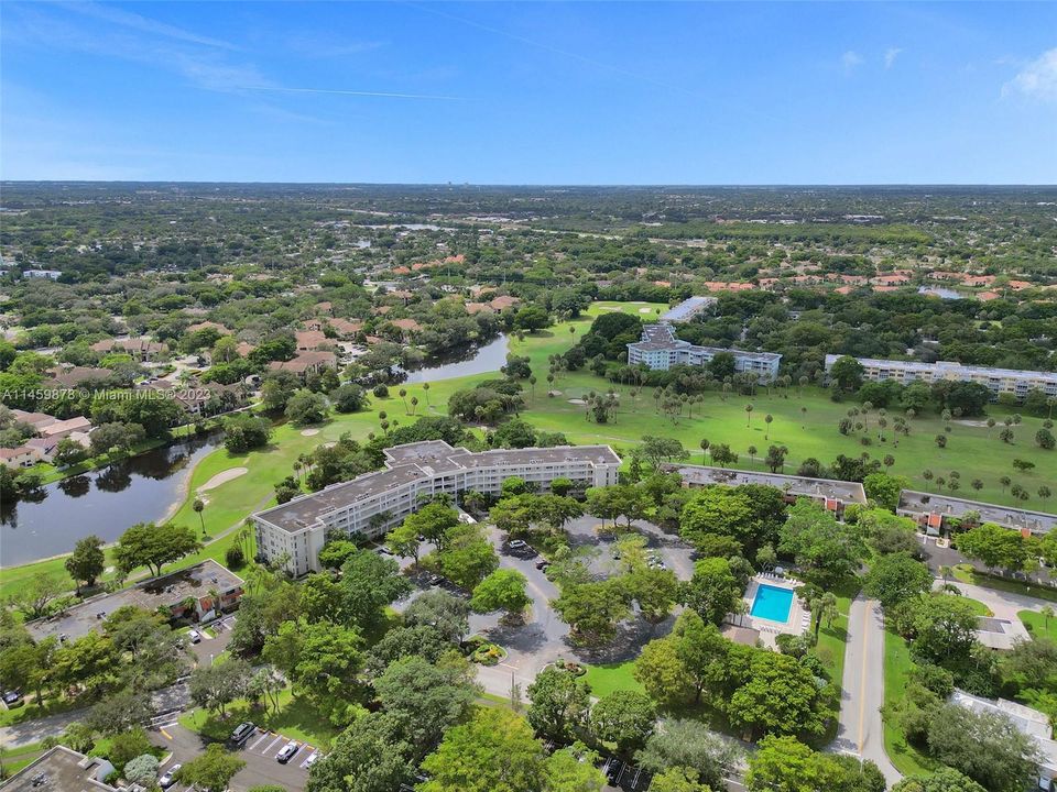 最近售出: $360,000 (2 贝兹, 2 浴室, 1254 平方英尺)