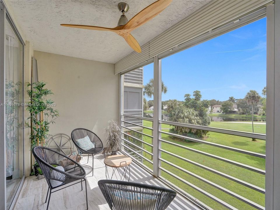 最近售出: $360,000 (2 贝兹, 2 浴室, 1254 平方英尺)