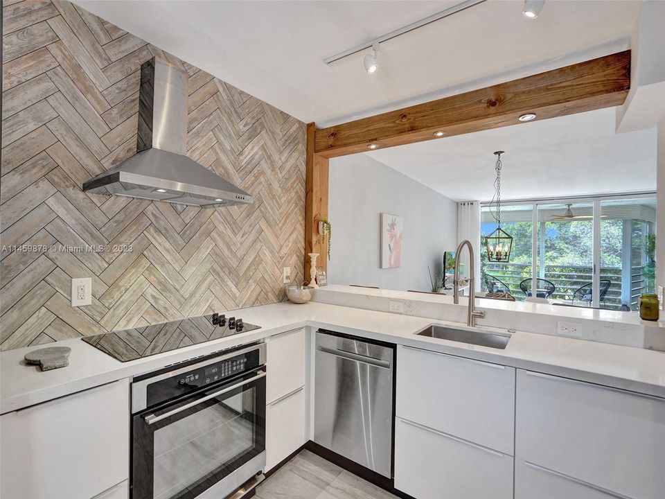 最近售出: $360,000 (2 贝兹, 2 浴室, 1254 平方英尺)