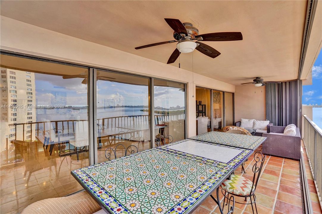 Recently Rented: $4,400 (2 beds, 3 baths, 1950 Square Feet)