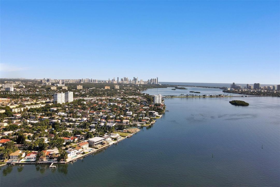 Recently Rented: $4,400 (2 beds, 3 baths, 1950 Square Feet)