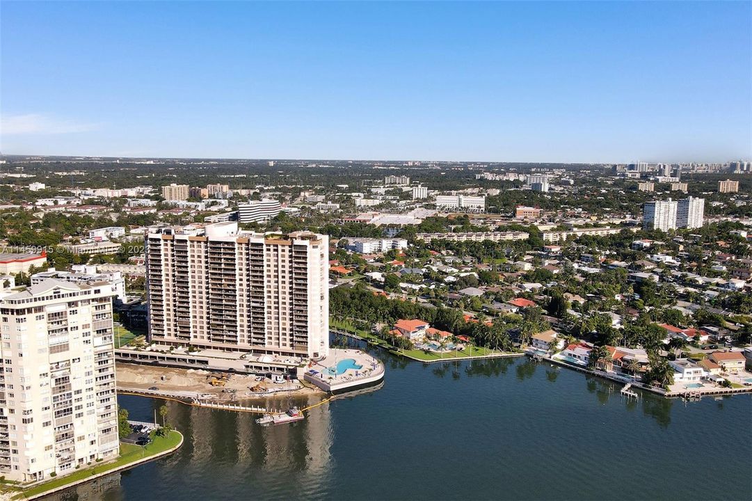 Recently Rented: $4,400 (2 beds, 3 baths, 1950 Square Feet)