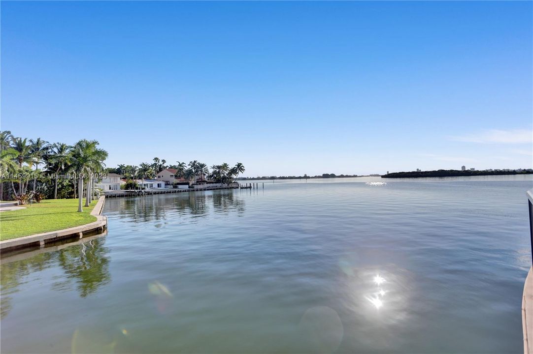 Recently Rented: $4,400 (2 beds, 3 baths, 1950 Square Feet)