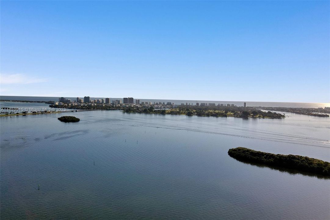 Recently Rented: $4,400 (2 beds, 3 baths, 1950 Square Feet)