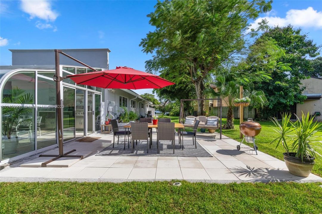 Recently Sold: $1,340,000 (4 beds, 3 baths, 3000 Square Feet)