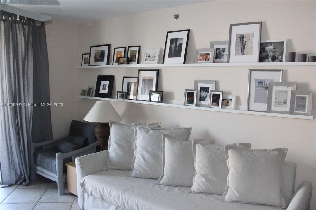 Recently Sold: $690,000 (2 beds, 2 baths, 1100 Square Feet)