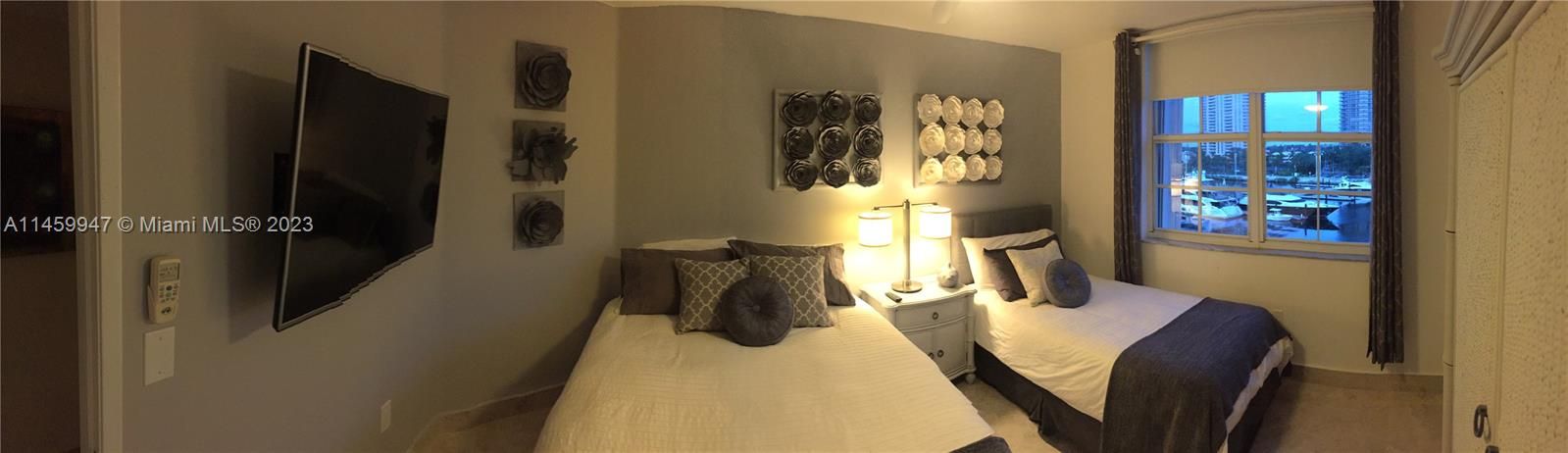 Recently Sold: $690,000 (2 beds, 2 baths, 1100 Square Feet)