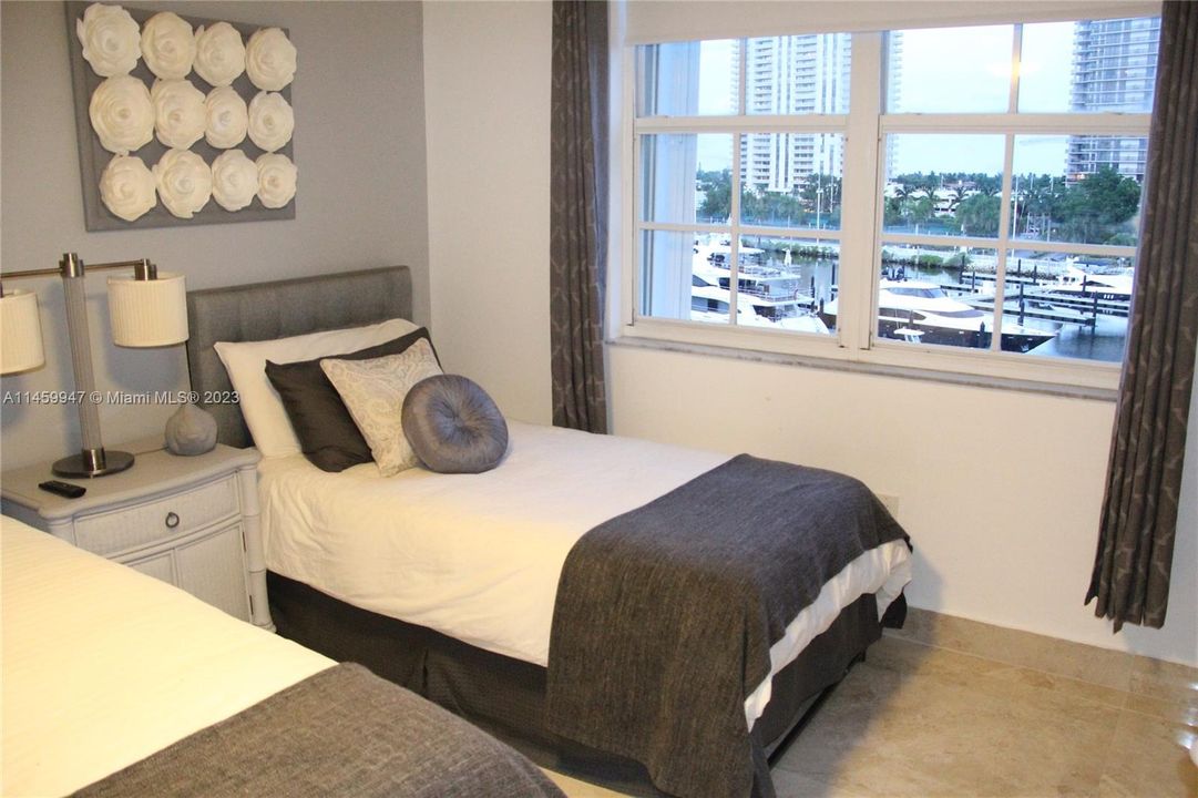 Recently Sold: $690,000 (2 beds, 2 baths, 1100 Square Feet)