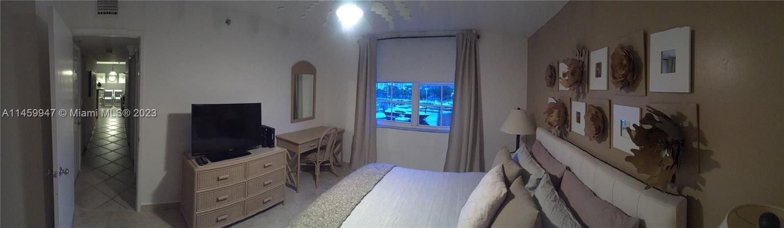 Recently Sold: $690,000 (2 beds, 2 baths, 1100 Square Feet)