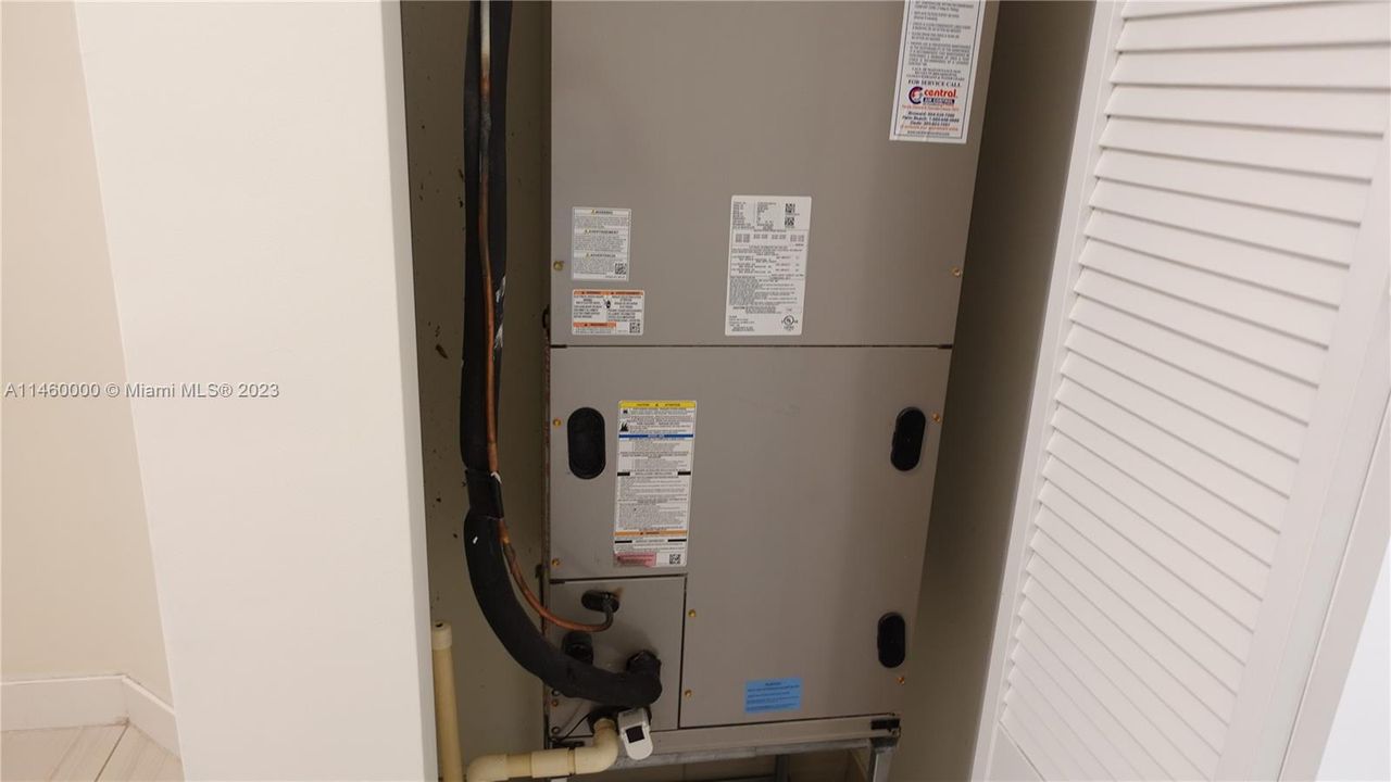 Recently Rented: $3,400 (3 beds, 2 baths, 1322 Square Feet)