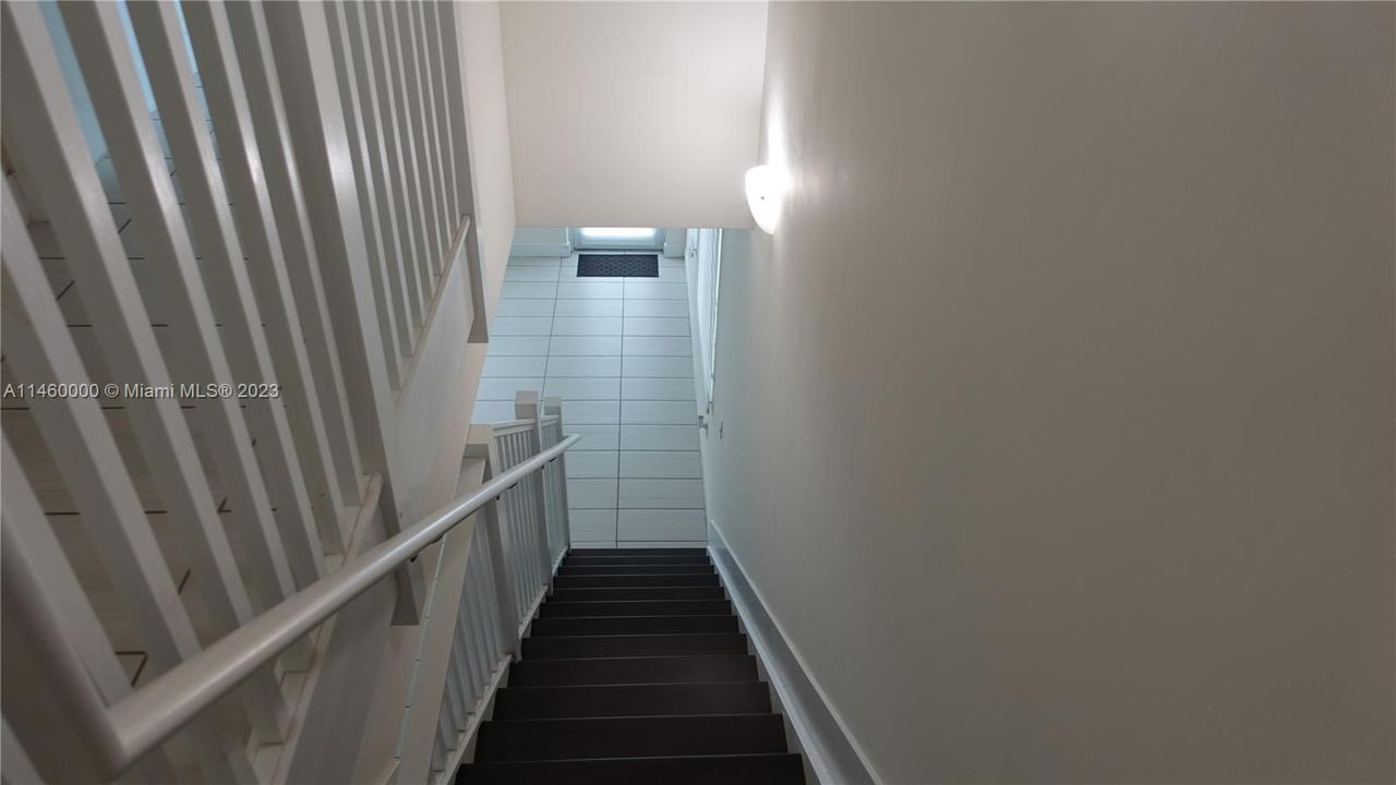 Recently Rented: $3,400 (3 beds, 2 baths, 1322 Square Feet)