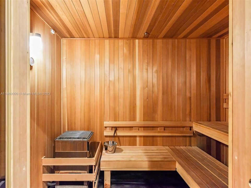 Recently Rented: $3,400 (3 beds, 2 baths, 1322 Square Feet)