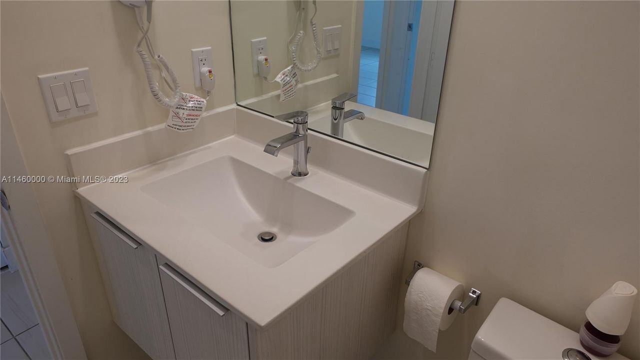 Recently Rented: $3,400 (3 beds, 2 baths, 1322 Square Feet)