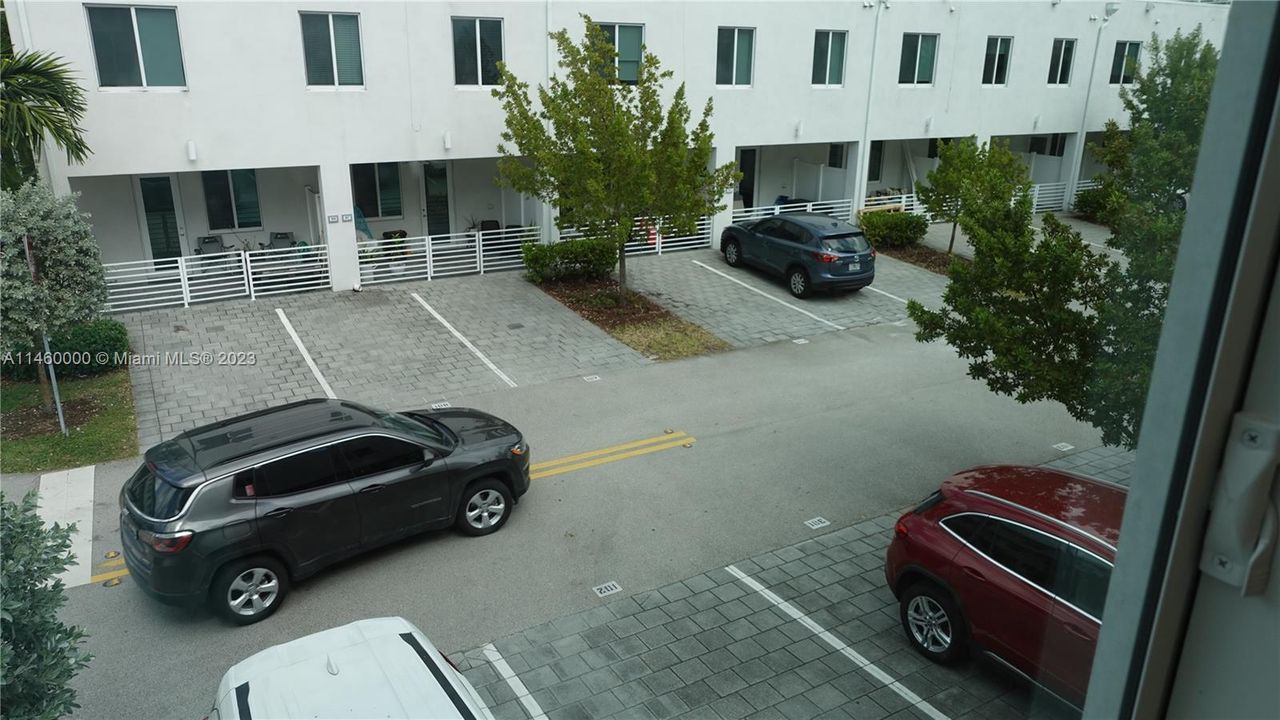 Recently Rented: $3,400 (3 beds, 2 baths, 1322 Square Feet)