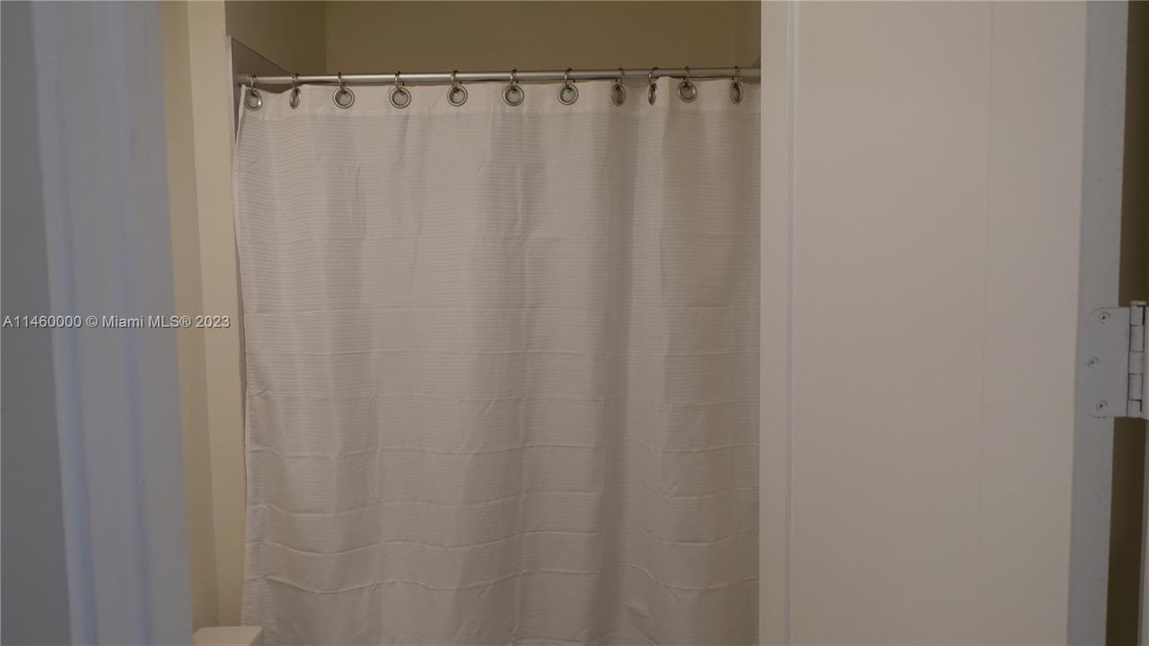 Recently Rented: $3,400 (3 beds, 2 baths, 1322 Square Feet)