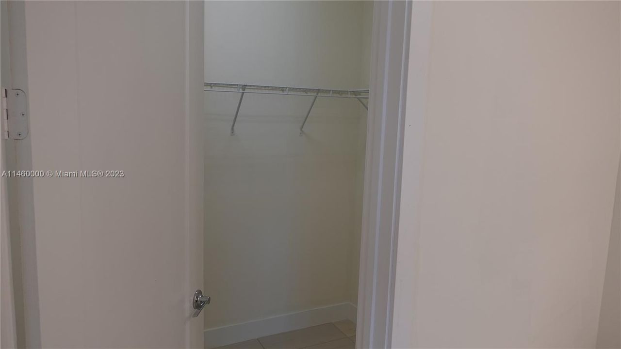 Recently Rented: $3,400 (3 beds, 2 baths, 1322 Square Feet)