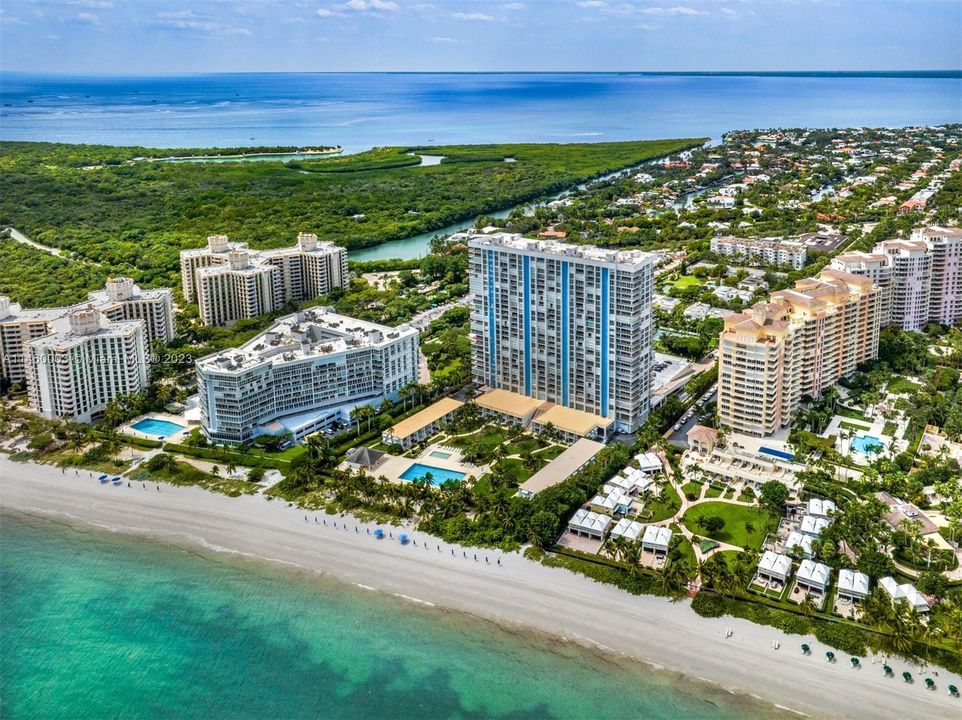 Recently Sold: $1,550,000 (2 beds, 2 baths, 1875 Square Feet)