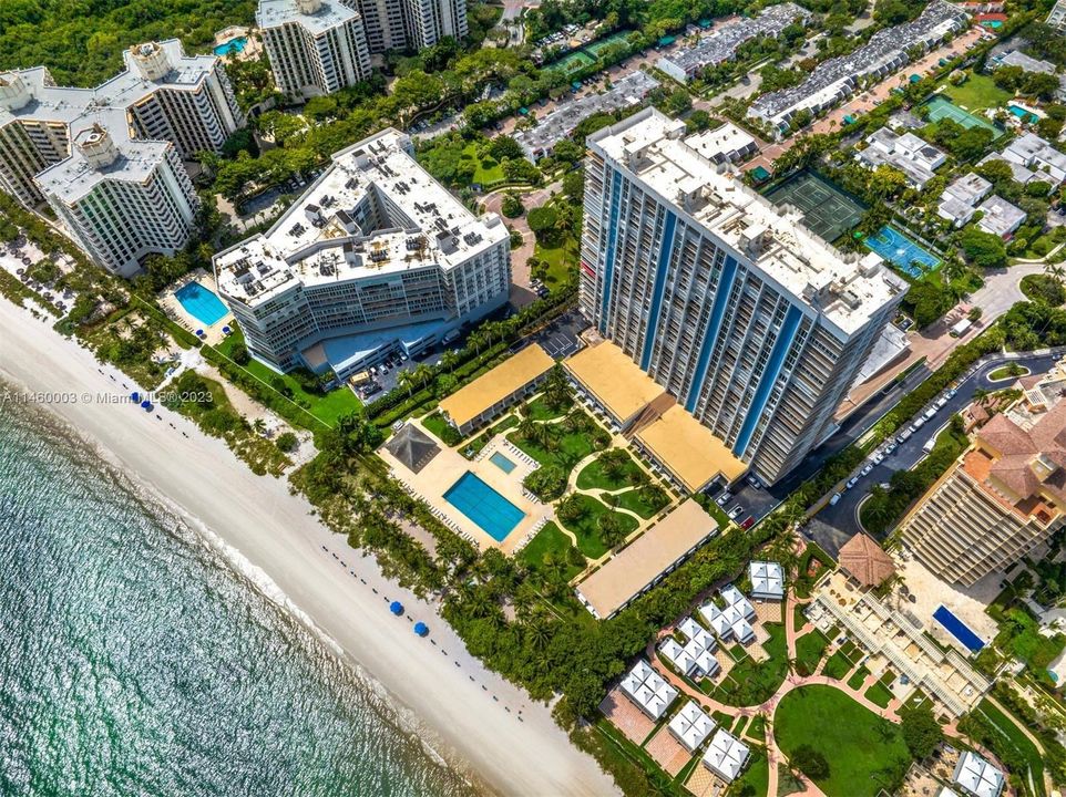 Recently Sold: $1,550,000 (2 beds, 2 baths, 1875 Square Feet)