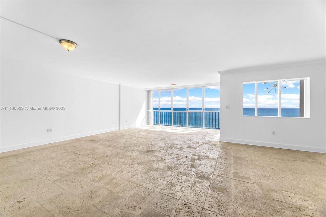 Recently Sold: $1,550,000 (2 beds, 2 baths, 1875 Square Feet)
