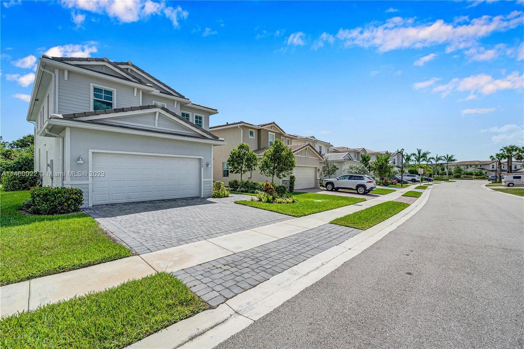 Front - 2 Car Garage