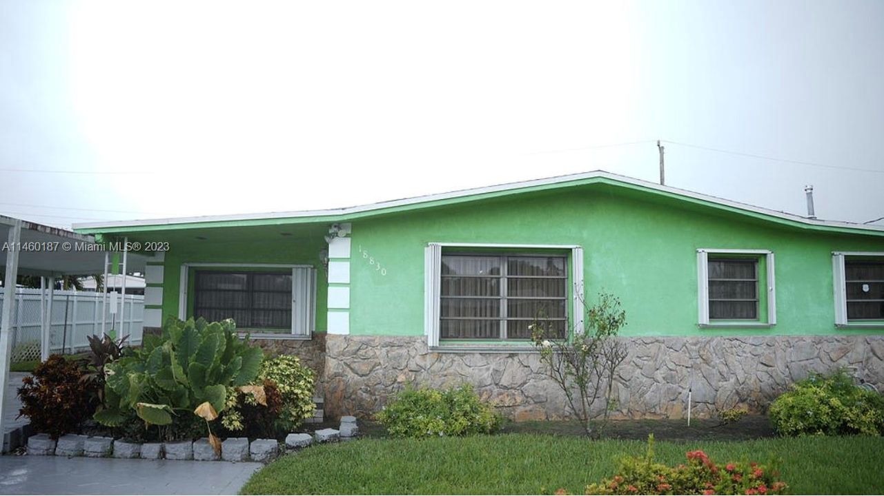 Недавно продано: $425,000 (3 спален, 1 ванн, 1020 Квадратных фут)