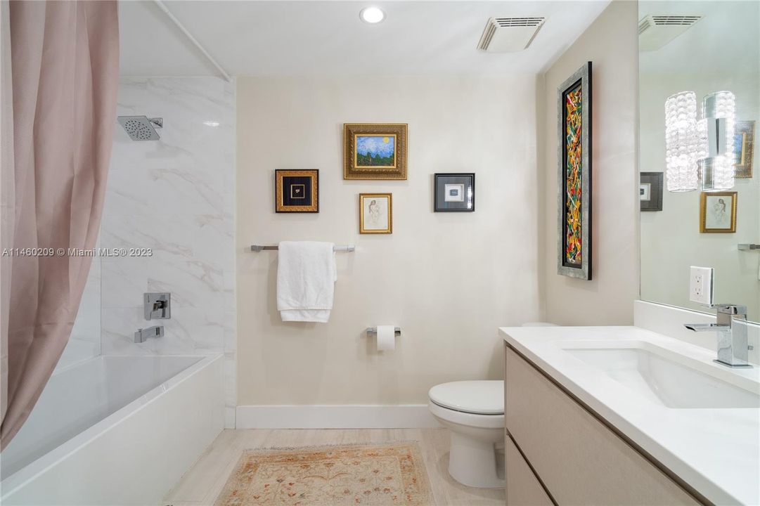 Recently Rented: $3,750 (2 beds, 2 baths, 1075 Square Feet)